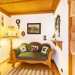 Vroni - Hochzoll Apartment